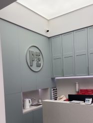 -PE SALON
