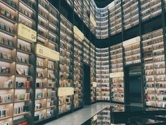 -上海虹桥中心爱琴海亚朵S酒店