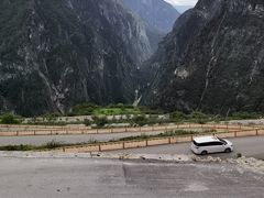 -香格里拉大峡谷巴拉格宗国家级风景名胜区丽江中旅旅游质量服务点