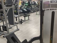 -星动力健身俱乐部(新塘店)