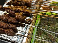 -烤满分·东北烧烤(首经贸店)