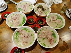 -雷祖芳老妈蹄花店