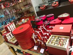 -VENCHI 闻绮(北京国贸商城店)