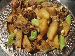 新疆特色大盘鸡-新疆儿子娃娃餐厅(锦华街店)