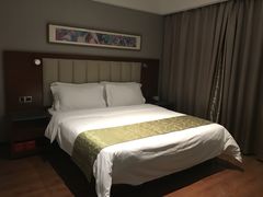 -和颐酒店(广州琶洲会展中心广州塔赤岗地铁站店)