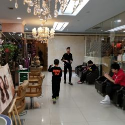 -唐荣护肤造型