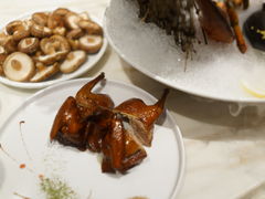 炸乳鸽-龙鲜会·澳门生鲜火锅(诚品店)