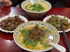 -金杨拉面王小吃面馆·牛三宝面·红烧牛肉粉