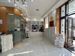 -靓芙泉专研痘痘肌