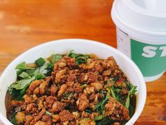 -八一路好吃街(雨田商务大厦店)