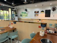 -老何家后安粉·糟粕醋海鲜火锅(三亚湾椰梦长廊店)