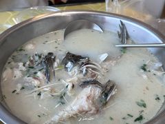 -雪湖煜辰鱼头老店(雪野湖店)