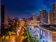 -荒岛实景沉浸密室(江汉路1店)