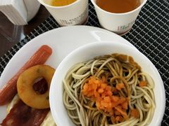 -武汉光谷广场杨家湾地铁站怡程酒店