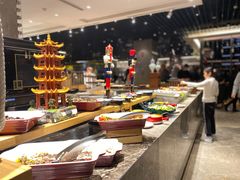 自助取餐区-武汉世茂希尔顿酒店·汇·全日餐厅