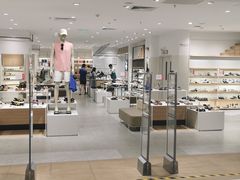 -hotwind热风(民盈山国贸店)