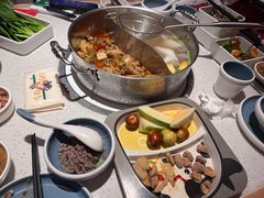 -左庭右院鲜牛肉火锅(环球港店)
