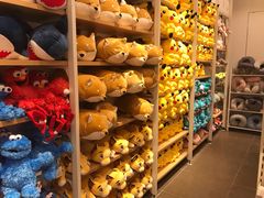 -优衣库(广州天河领展广场店)