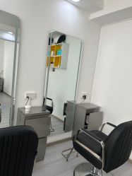 -LILI·HAIR SALON理理造型