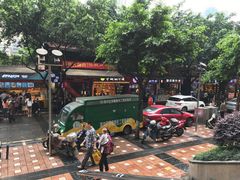 -八一路好吃街(雨田商务大厦店)