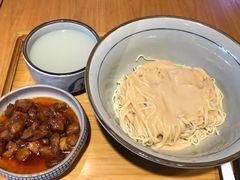 辣肉浇头-阿莉餐厅(枣阳路店)