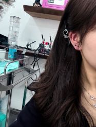 -龙之吻专业刺青·手工耳洞·纹身去色