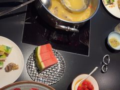 -鲜入唯煮·港式海鲜牛肉火锅(金宝街店)