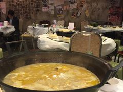 -鲜入围煮花胶鸡海鲜火锅