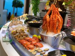 -亚洲国际大酒店·云顶阁旋转自助餐厅