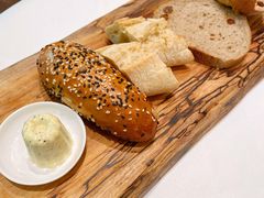 餐前面包-福楼法餐厅FLO