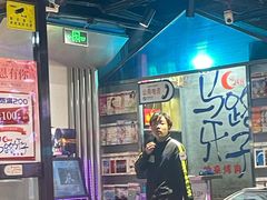 -马路牙子烧烤音乐酒馆(望京店)