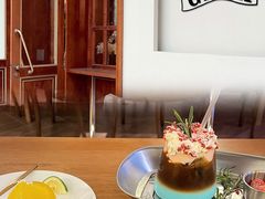 -ZAZA.CAFE.BAR