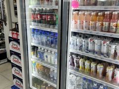 -全家便利店(杭州龙翔桥地铁站店)