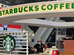 -星巴克(广州南站A18检票口楼上)
