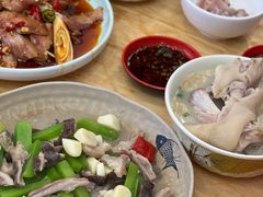 -雷祖芳老妈蹄花店