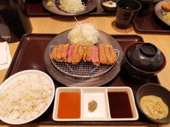 -牛カツ京都勝牛(河原町蛸薬師店)