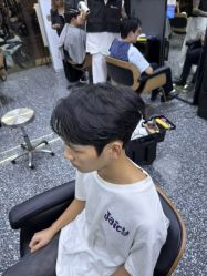 -藤野造型专业烫染接发