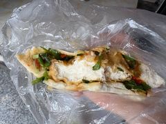 烧饼夹臭豆腐-董爸爸烤饼(马站底店)