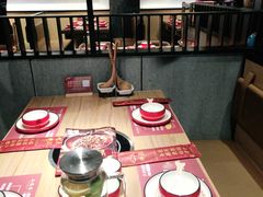 包厢-山城外·非遗酸菜鱼(蜀都万达店)