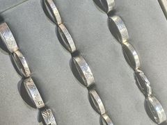 -十八字金·银饰·拼豆·开蚌DIY(魏公芳华里店)