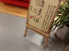 -新华里咖啡书吧(新华书店小寨店)