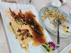 -方鼎食府