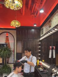 -东方先生国潮男士理发馆