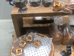 -沁屋面包店(人民东路店)