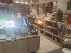 -钟书阁(群光广场店)