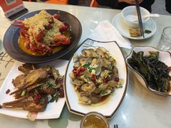 -老鄞江清水龙虾•赵赵家(江北店)