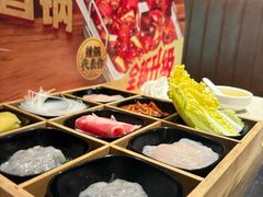 -海底捞火锅鲜切牛肉主题店(长寿路店)
