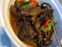 青椒焖土鸭-一澜江宴·江景地标楚菜(江滩公园店)