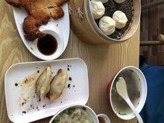 -珊珊小笼馆(仙霞路店)