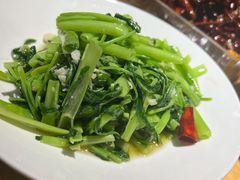 清炒空心菜-胡马八破·川菜小馆(高新万达店)